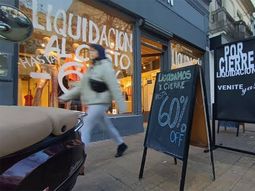 El comercio está entre los sectores más afectados por la crisis. El comercio está entre los sectores más afectados por la crisis.