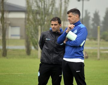 Lucas Licht arrancó su ciclo como técnico de Villa San Carlos