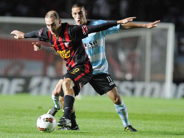 Racing se enfrenta a Colón con la ilusión de pelear arriba