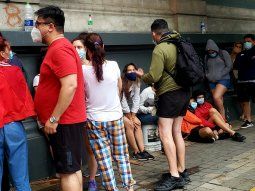 Alerta máxima en Córdoba por el coronavirus: filas de hasta cinco horas para testearse