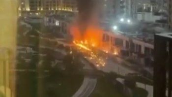 Evacúan el edificio más alto del mundo ubicado en Dubái durante el contraataque de Irán