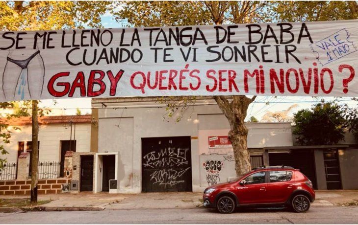La curiosa propuesta de amor que se hizo viral y terminó bien: Se me llenó la tanga...