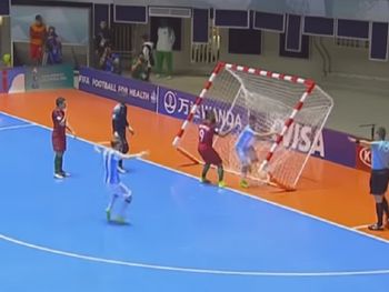 Un gol argentino, entre los mejores del futsal