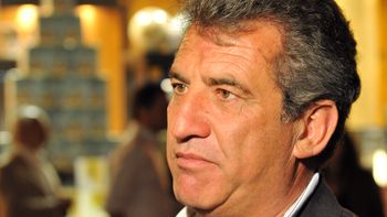 urribarri: macri deberia preocuparse por haber protegido a iron mountain urribarri: macri deberia preocuparse por haber protegido a iron mountain