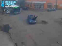 un motoquero se salvo de milagro tras violento choque un motoquero se salvo de milagro tras violento choque