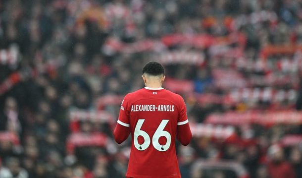 Trent Alexander-Arnold lleva un año soportando a una acosadora: las medidas que tomó