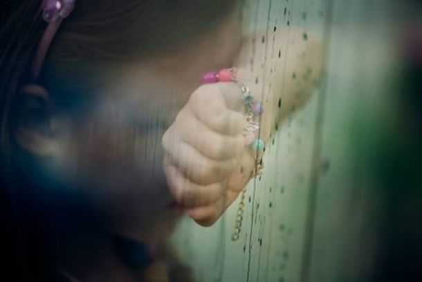La madre&nbsp;se encarg&oacute; de sus hijas toda la cuarentena y un juez oblig&oacute; al padre a compartir la tarea