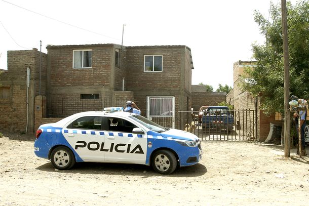Dos hijos golpearon y decapitaron a su padre. Foto: Zapala 8340