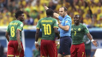 ¿quien es el millonario arbitro que dirigira argentina-suiza? ¿quien es el millonario arbitro que dirigira argentina-suiza?