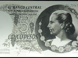El billete de 5 pesos argentinos con el rostro de Eva Perón y que nunca vio la luz. El billete de 5 pesos argentinos con el rostro de Eva Perón y que nunca vio la luz.