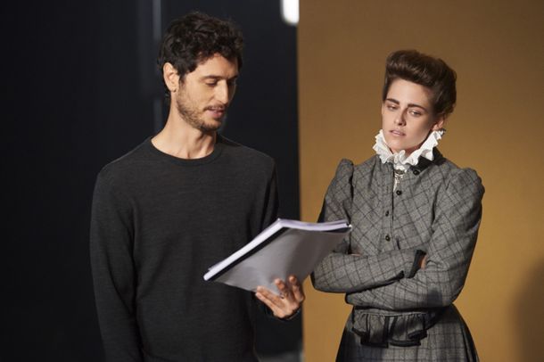 La transformación de Kristen Stewart para interpretar a Coco Chanel