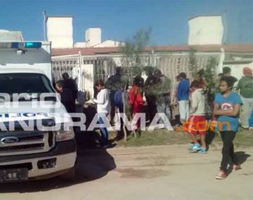 La mataron y quemaron la casa con sus hijos adentro por una denuncia