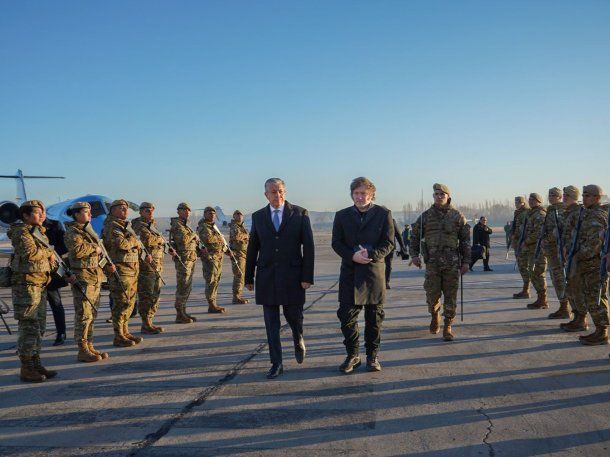 El Presidente fue recibido por el gobernador de Neuquén