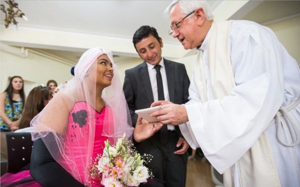 Cesia, la joven de 22 años que padece leucemia, se casó en el hospital