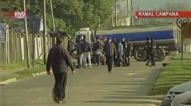 Corte en Panamericana por el sorpresivo cierre de una imprenta