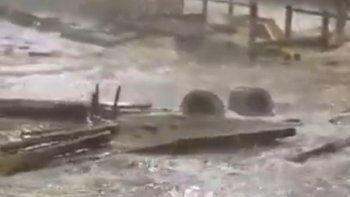 Un ciclón extratropical de gran intensidad afectó durante la noche del viernes a diversas ciudades y localidades de la Costa Atlántica. Un ciclón extratropical de gran intensidad afectó durante la noche del viernes a diversas ciudades y localidades de la Costa Atlántica.