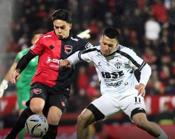 Con muchas polémicas