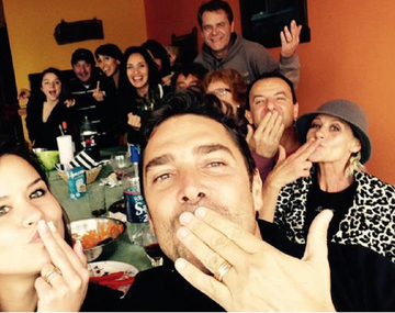 Matías Alé y su mujer: chicana y foto dedicada a Mirtha  y Sabrina Ravelli