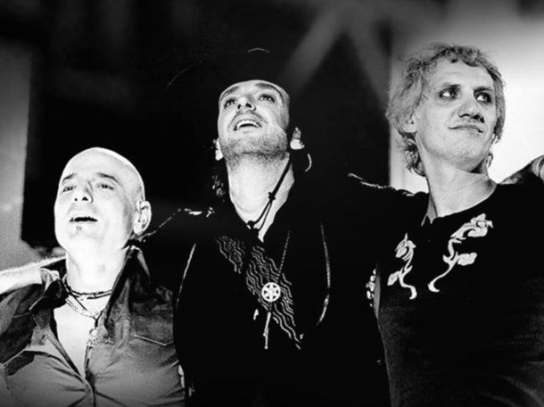 Expectativa por afiches con los nombres de los integrantes de Soda Stereo: ¿vuelve la banda?