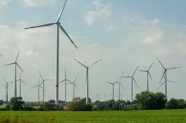 El Gobierno anunció la construcción de un parque de energía eólica en Olavarría