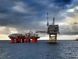 YPF y Shell podrán realizar trabajos de exploración de hidrocarburos en la plataforma continental de Uruguay. YPF y Shell podrán realizar trabajos de exploración de hidrocarburos en la plataforma continental de Uruguay.