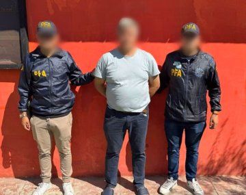 Detuvieron a un padre y a sus dos hijos por producir y vender material de abuso sexual infantil