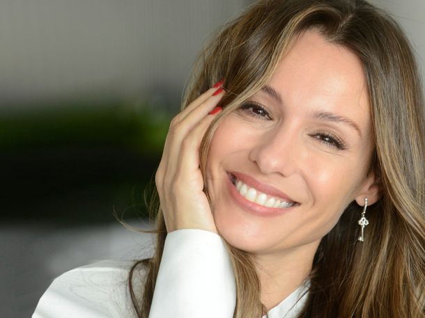 Impacto en redes sociales: Pampita estrenó un sofisticado cambio de look y deleitó a todos
