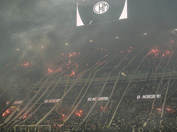 Clima macabro: Atlético Mineiro prepara un intimidante recibimiento ante River