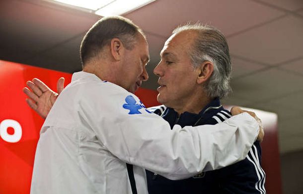 El DT de Brasil, duro con el planteo cauteloso de Sabella
