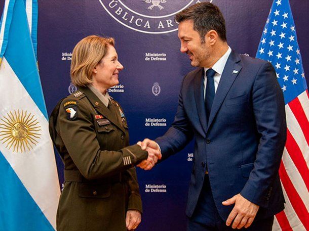 Luis Petri se reunió con la jefa del Comando Sur de Estados Unidos