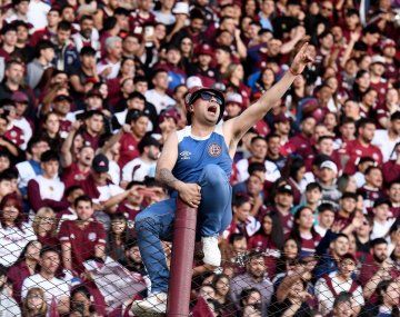 Locura granate: Lanús moviliza una multitud rumbo a la final de la Sudamericana