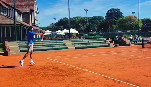 El tandilense y sus primeros movimientos en la superficie lenta