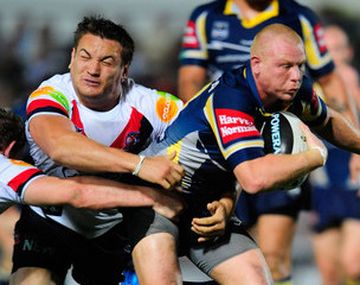 Polémica por un rugbier que le mordió el pene a otro en pleno partido