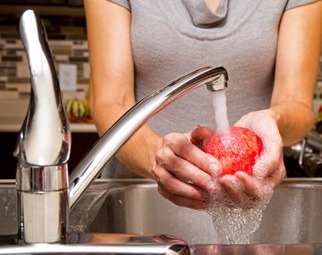 Coronavirus: ¿tengo que seguir limpiando las cosas que vienen del supermercado?