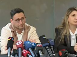 en vivo | el papa de agostina vega se quebro en la conferencia de prensa: me la asesino y la va a pagar en vivo | el papa de agostina vega se quebro en la conferencia de prensa: me la asesino y la va a pagar