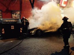 volvieron los quemacoches: incendiaron tres autos en la ciudad volvieron los quemacoches: incendiaron tres autos en la ciudad