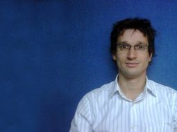 el hombre que presto el arma pidio proteccion y vive en un hotel el hombre que presto el arma pidio proteccion y vive en un hotel