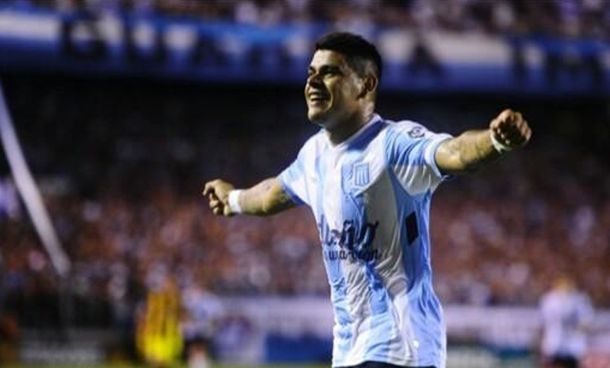 Bou hizo historia: metió el gol número 100 de Racing en la Copa Libertadores