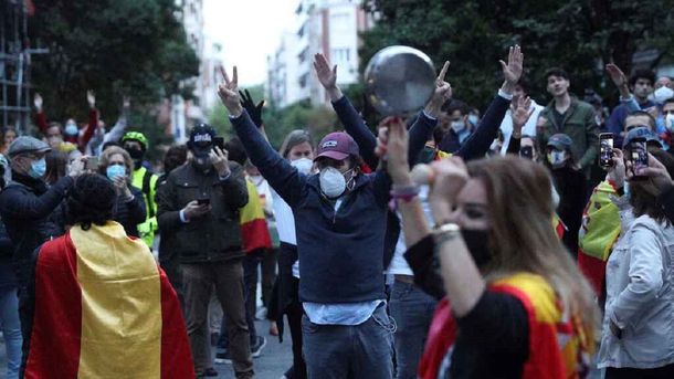 España: Crecen las protestas de la derecha y ultraderecha para exigir el fin a la cuarentena