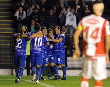 All Boys derrotó a Unión y consiguió su primera victoria
