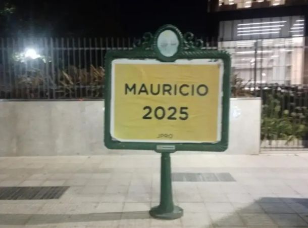 La Ciudad apareció empapelada con afiches del PRO que impulsan la candidatura de Mauricio Macri