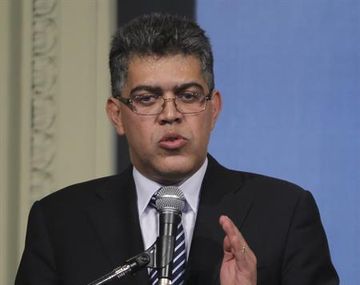 Venezuela solicitó una cumbre de la Unasur para analizar su crisis