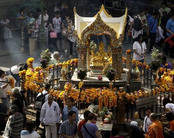 Con una ceremonia interreligiosa