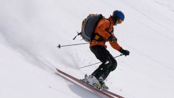 fallecio un joven esquiador al caer de un barranco fallecio un joven esquiador al caer de un barranco