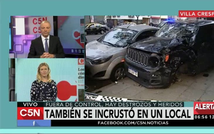 Camioneta chocó tres autos y causó destrozos