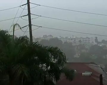 El drama de dos argentinas por el huracán Melissa: Encerradas en el baño