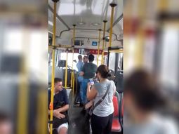 Discusión con un colectivero y lo amenazó con un arma Discusión con un colectivero y lo amenazó con un arma