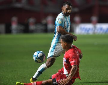 Argentinos empató con Racing y no pudo llegar a la punta