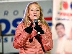 Carolina Cosse volvió a cruzarse con Álvaro Delgado en el marco de la campaña. Carolina Cosse volvió a cruzarse con Álvaro Delgado en el marco de la campaña.