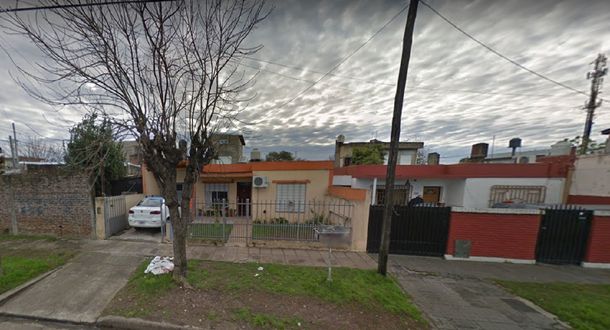 Un perro Pitbull atacó a ocho vecinos en Morón: un policía lo mató a tiros